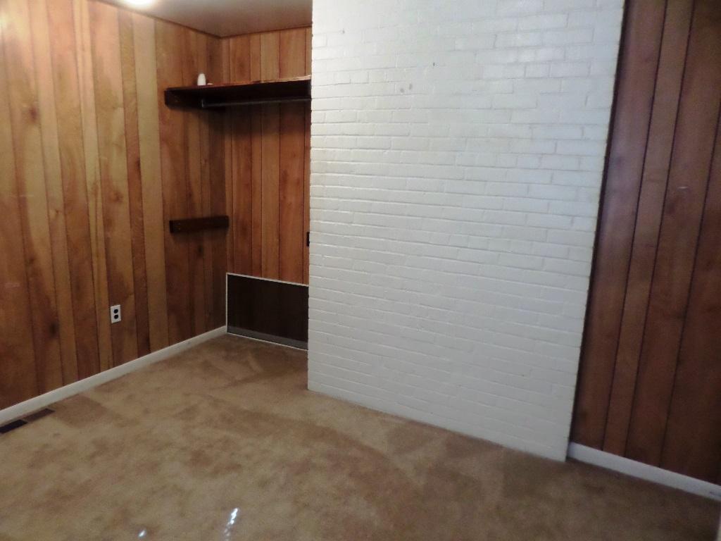 106 Peach Road Oak Ridge, TN 37830 - Photo 16 of 21 den-bed3
