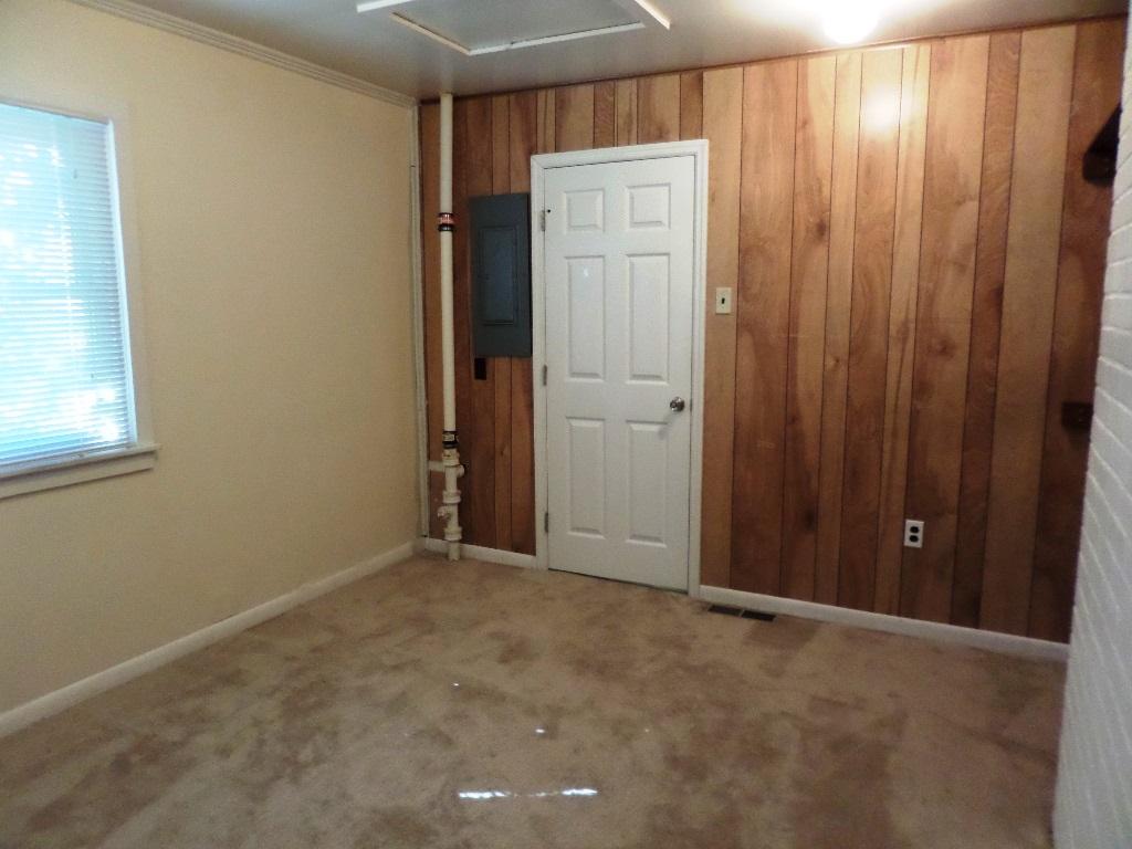 106 Peach Road Oak Ridge, TN 37830 - Photo 17 of 21 den-bed3-2