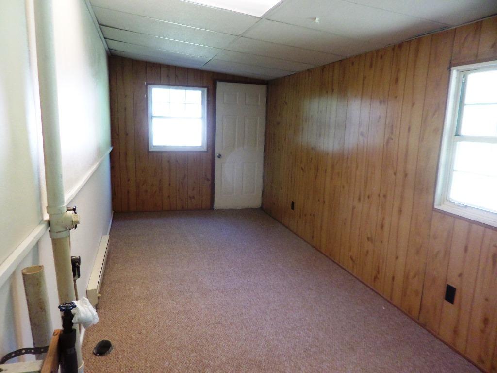 106 Peach Road Oak Ridge, TN 37830 - Photo 18 of 21 sunroom