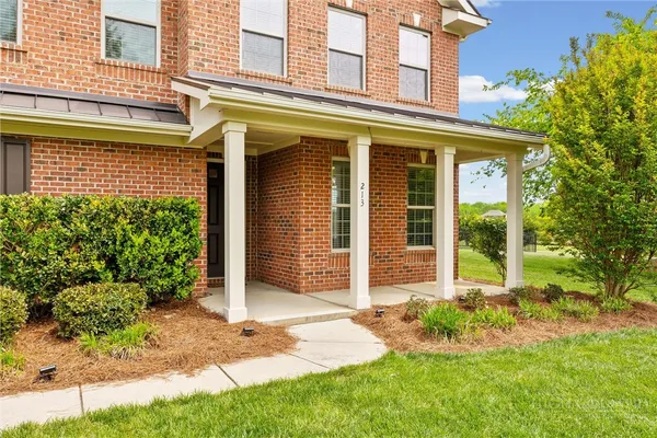 $999,000 | 213 Candella Drive, Matthews, NC 28104