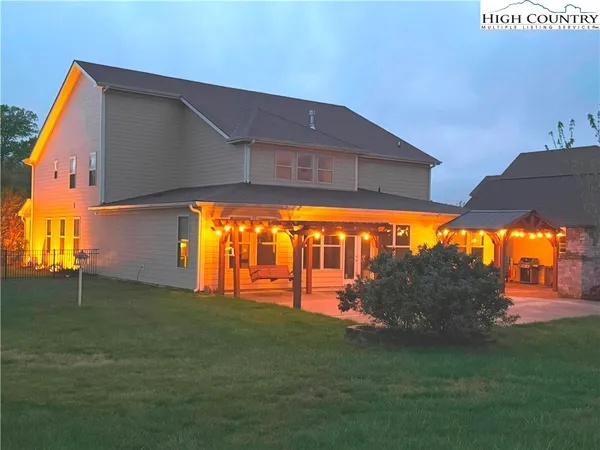 $999,000 | 213 Candella Drive, Matthews, NC 28104