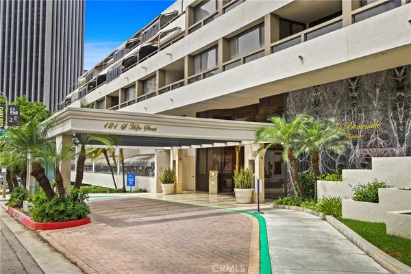 $2,995 | 121 South Hope Street, Unit 318, Los Angeles, CA 90012