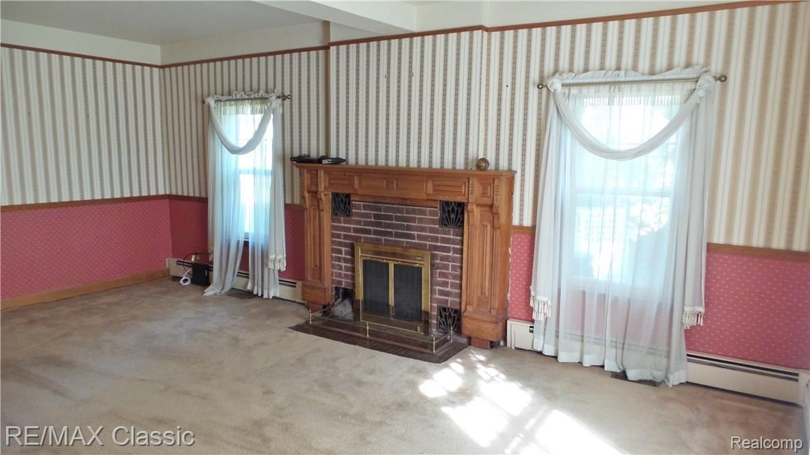 755 Rickett Road Brighton, MI 48116 - Photo 8 of 18 Living room