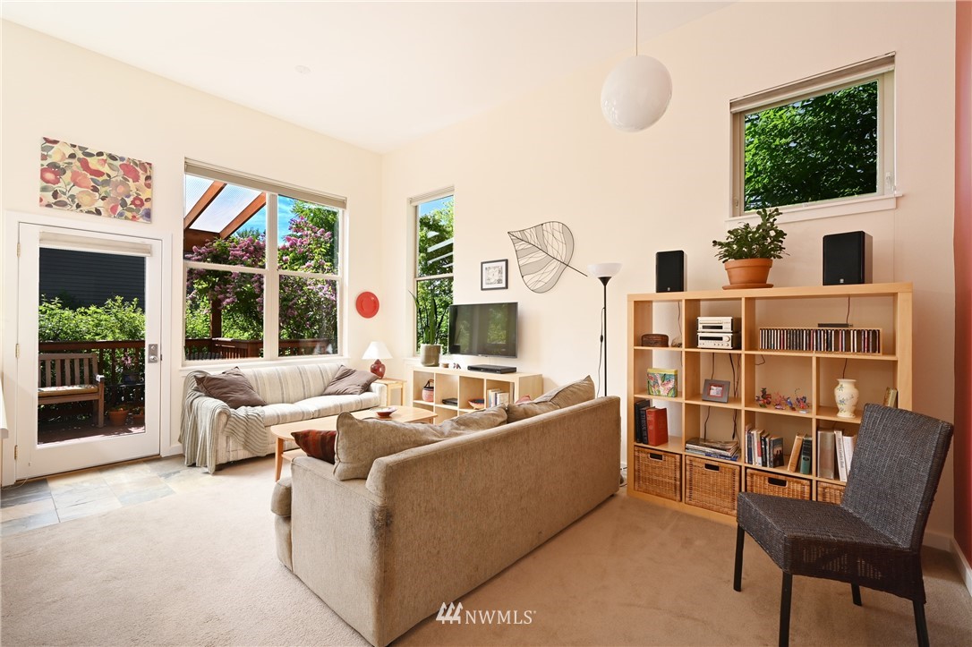 6000 17th Avenue Southwest, Unit D7 Seattle, WA 98106 - Photo 4 of 22