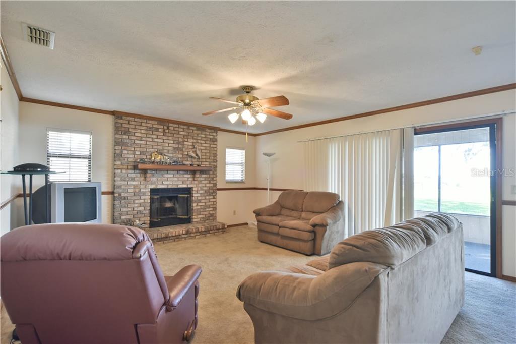 15449 Southeast 105th Terrace Road Summerfield, FL 34491 - Photo 8 of 29 Gallery Image 8