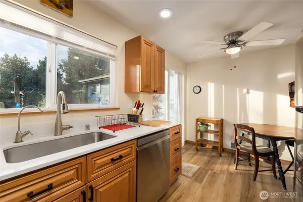 $585,000 | 2012 East Belair Drive, Mount Vernon, WA 98273