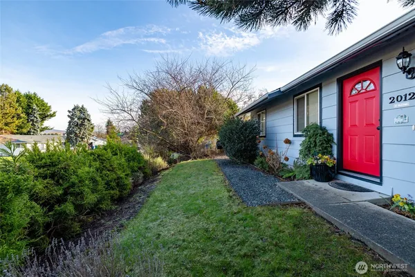 $585,000 | 2012 East Belair Drive, Mount Vernon, WA 98273