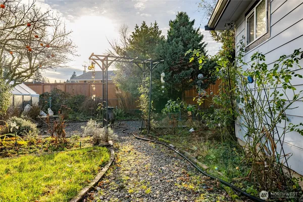 $585,000 | 2012 East Belair Drive, Mount Vernon, WA 98273