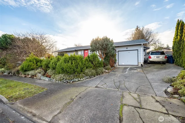 $624,999 | 2012 East Belair Drive, Mount Vernon, WA 98273