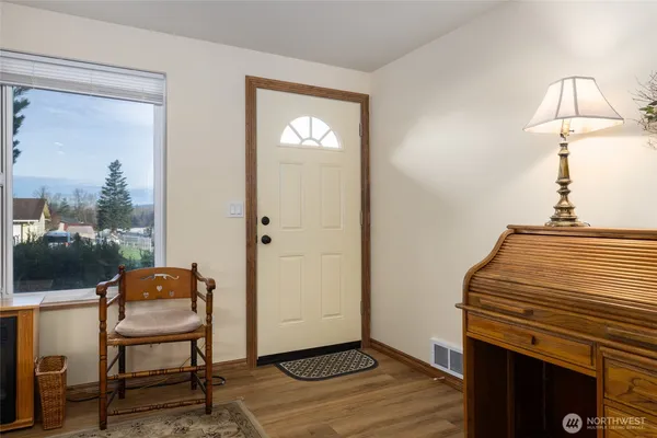 $585,000 | 2012 East Belair Drive, Mount Vernon, WA 98273