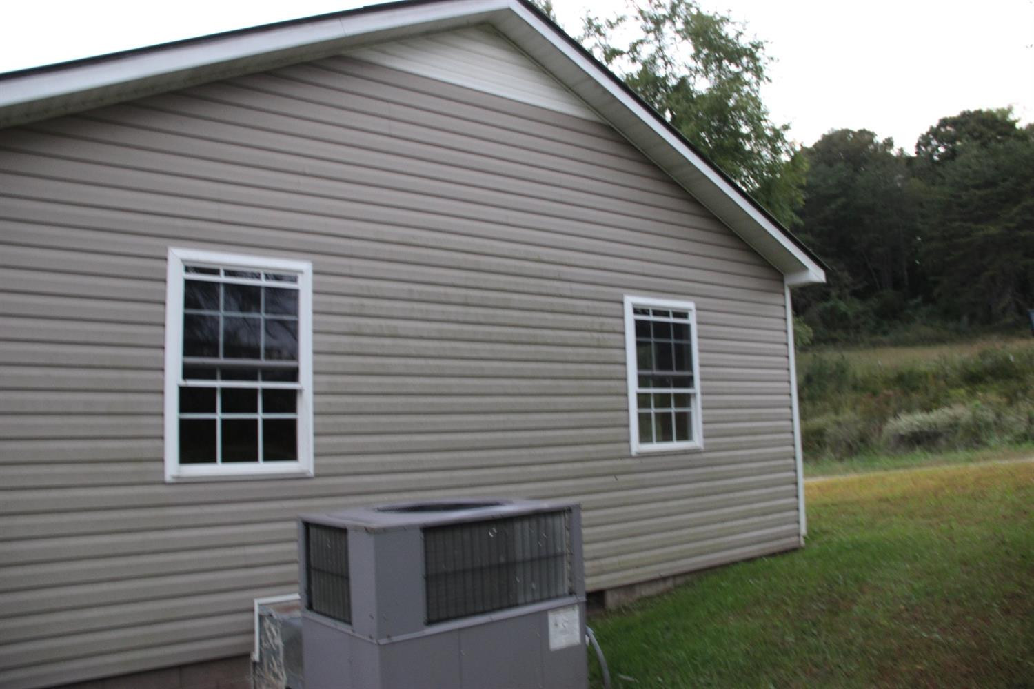 2382 Dal Road Williamsburg, KY 40769 - Photo 3 of 8 Listing Photo