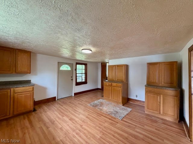 5649 Park Road Leavittsburg, OH 44430 - Photo 3 of 21
