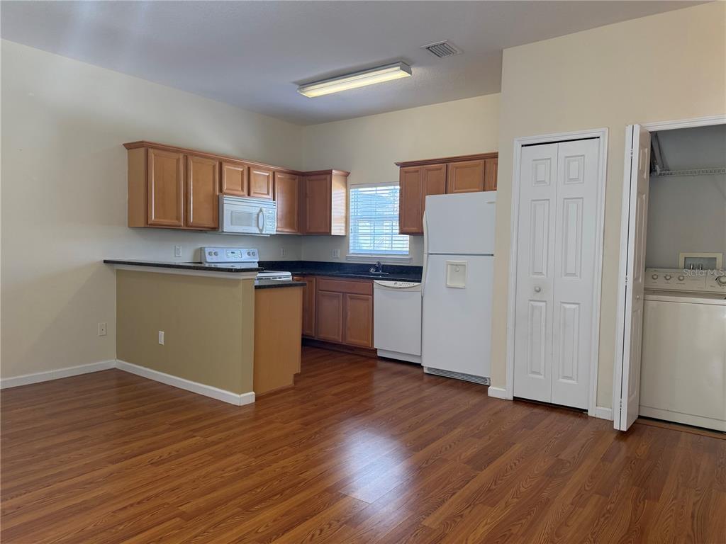 823 Oak Shadows Road, Unit B Celebration, FL 34747 - Photo 2 of 12