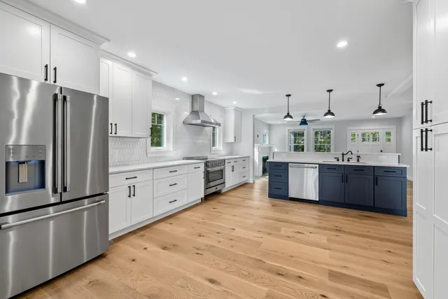 $1,695,000 | 11 Harbor Drive, Kennebunkport, ME 04046