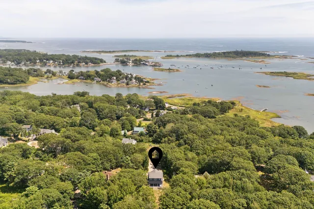 $1,695,000 | 11 Harbor Drive, Kennebunkport, ME 04046