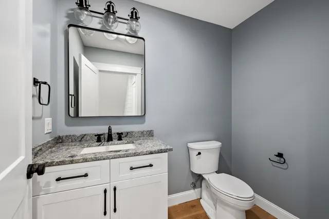 $1,695,000 | 11 Harbor Drive, Kennebunkport, ME 04046