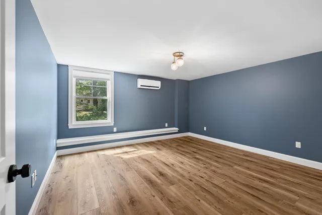 $1,695,000 | 11 Harbor Drive, Kennebunkport, ME 04046