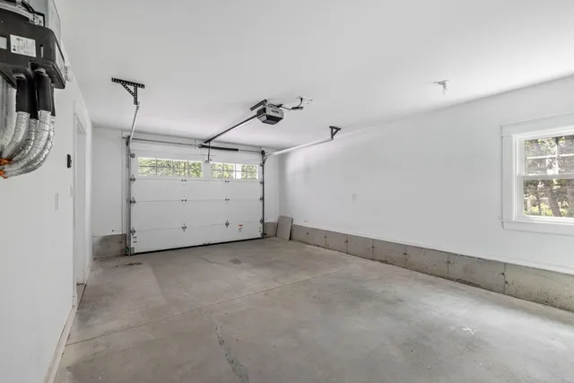 $1,695,000 | 11 Harbor Drive, Kennebunkport, ME 04046