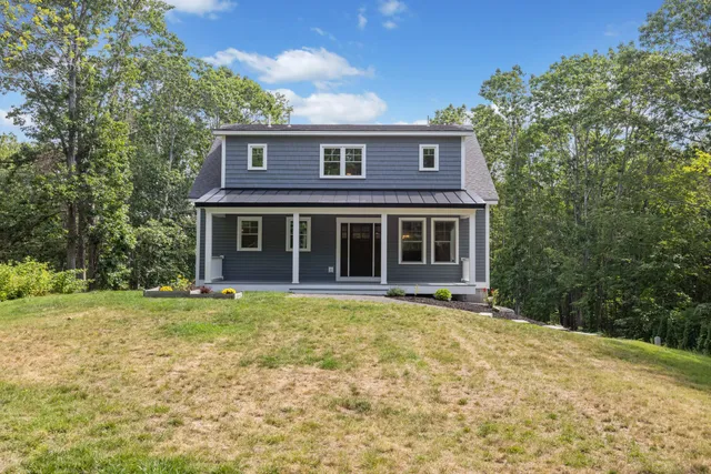 $1,695,000 | 11 Harbor Drive, Kennebunkport, ME 04046