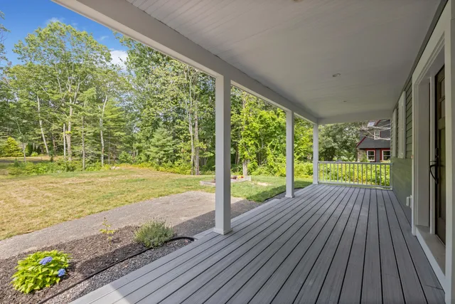 $1,695,000 | 11 Harbor Drive, Kennebunkport, ME 04046