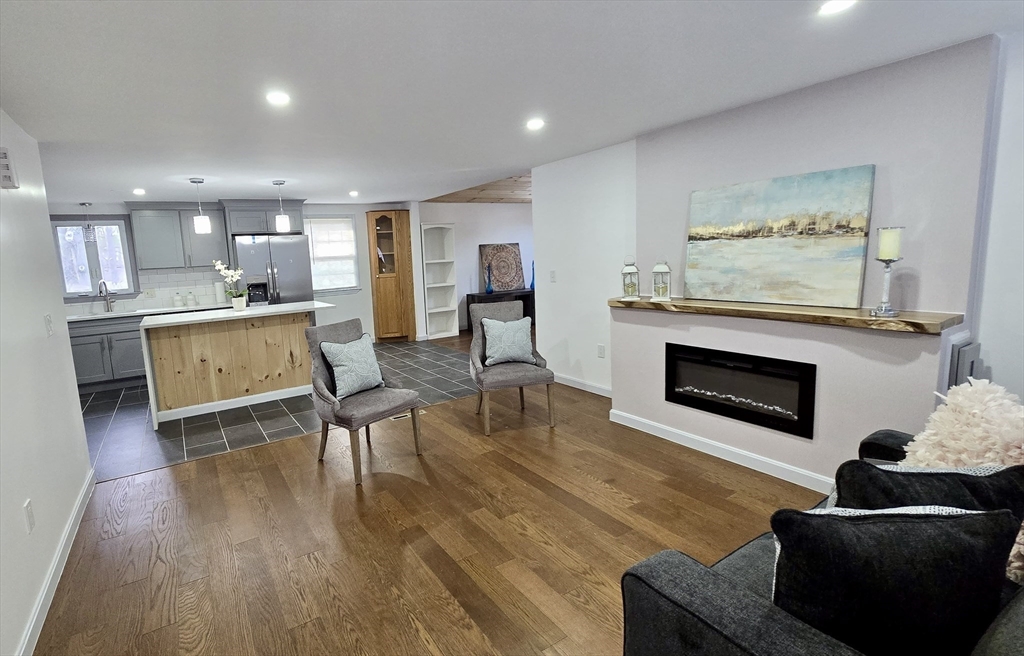 86 Comet Road Methuen, MA 01844 - Photo 8 of 27 Gallery Image 8
