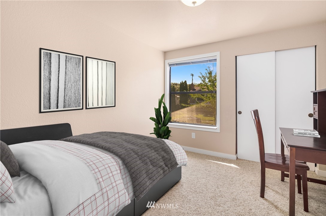2714 Northeast 4th Court Renton, WA 98056 - Photo 22 of 24