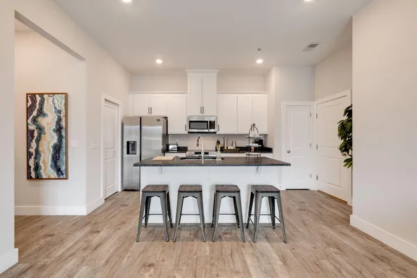 $1,950 | 1603 Fagan Street, Unit 202, Chattanooga, TN 37408