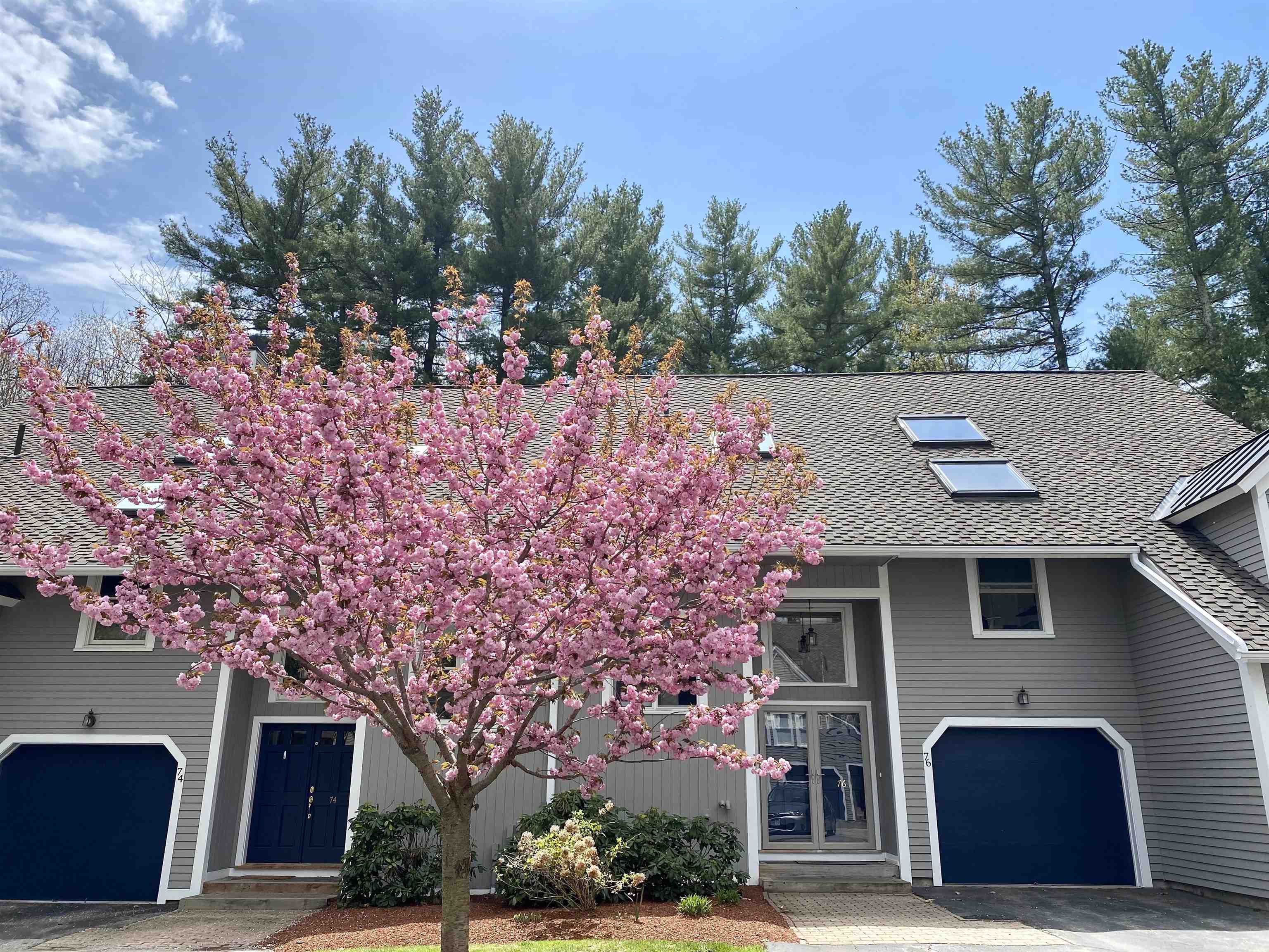 76 Cherry Hollow Road Nashua, NH 03062 - Photo 1 of 38 Gallery Image 1