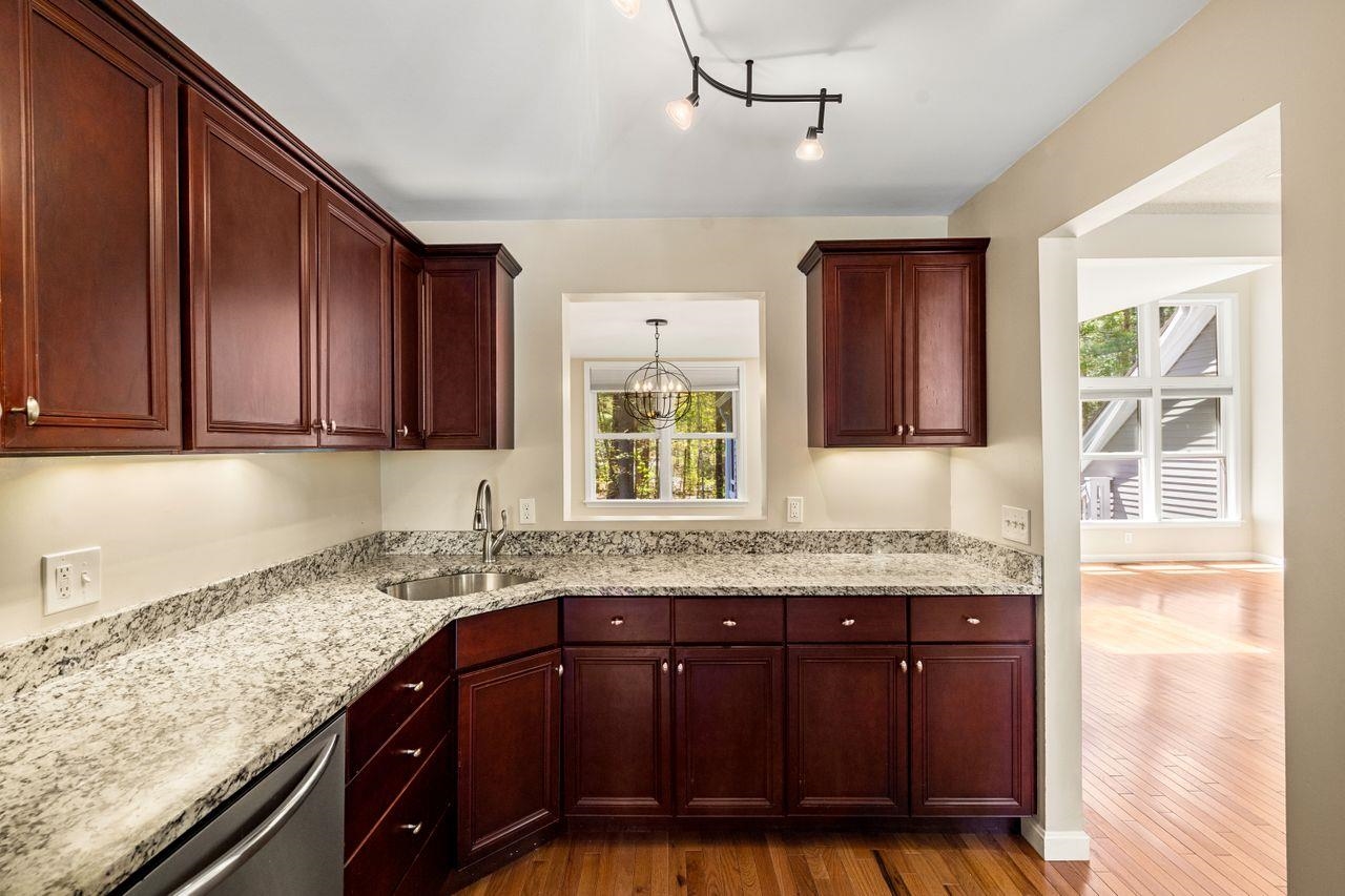 76 Cherry Hollow Road Nashua, NH 03062 - Photo 3 of 38 Gallery Image 3