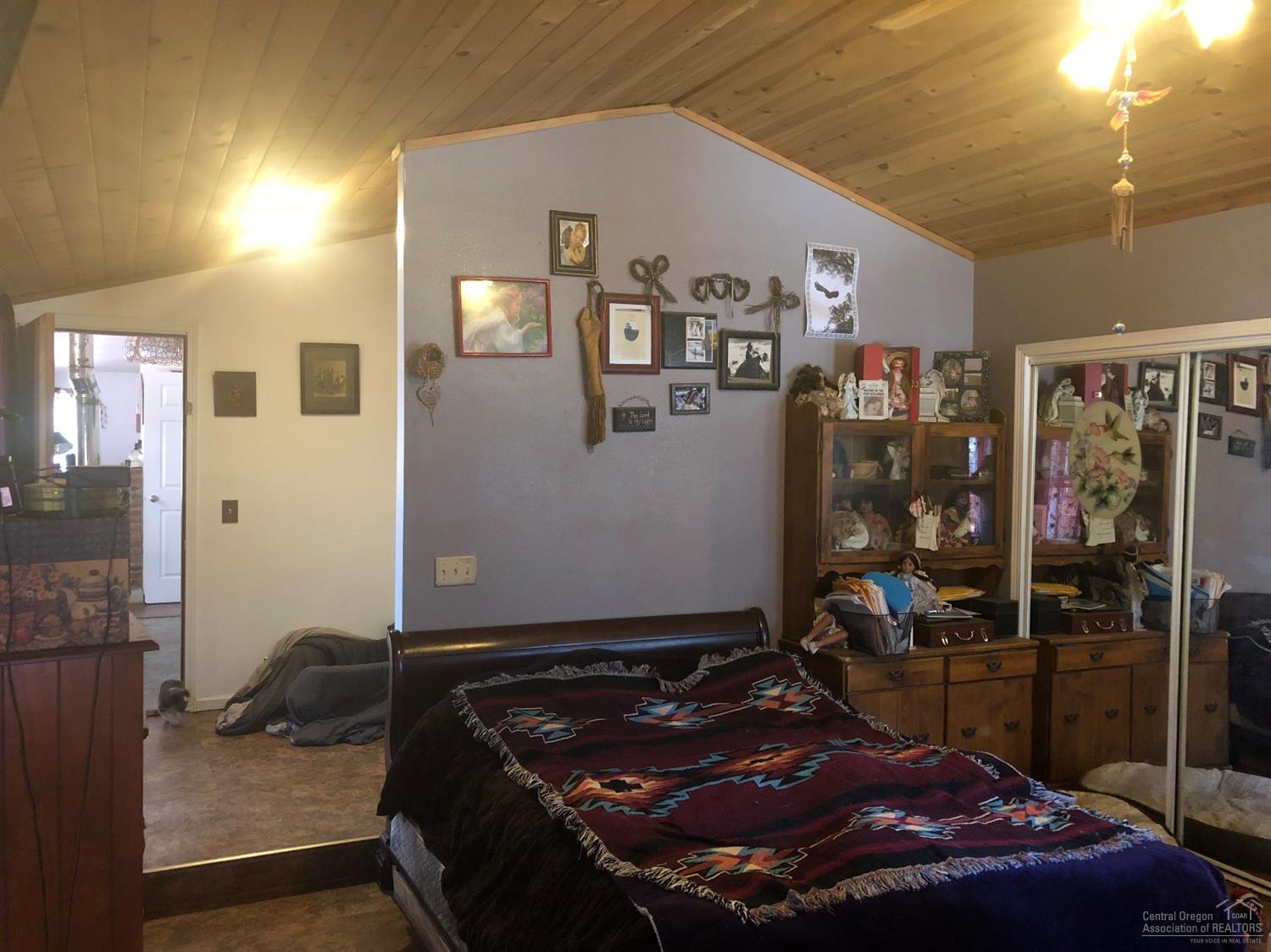 59935 Navajo Road Bend, OR 97702 - Photo 10 of 16 Additional Photo