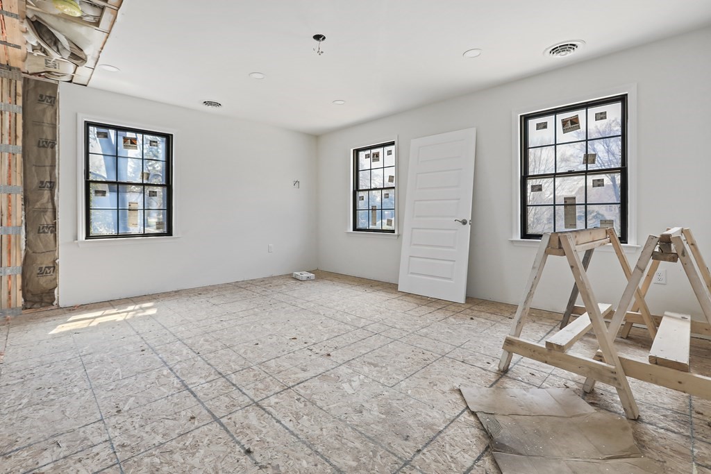 262 South Road Bedford, MA 01730 - Photo 8 of 14 Gallery Image 8