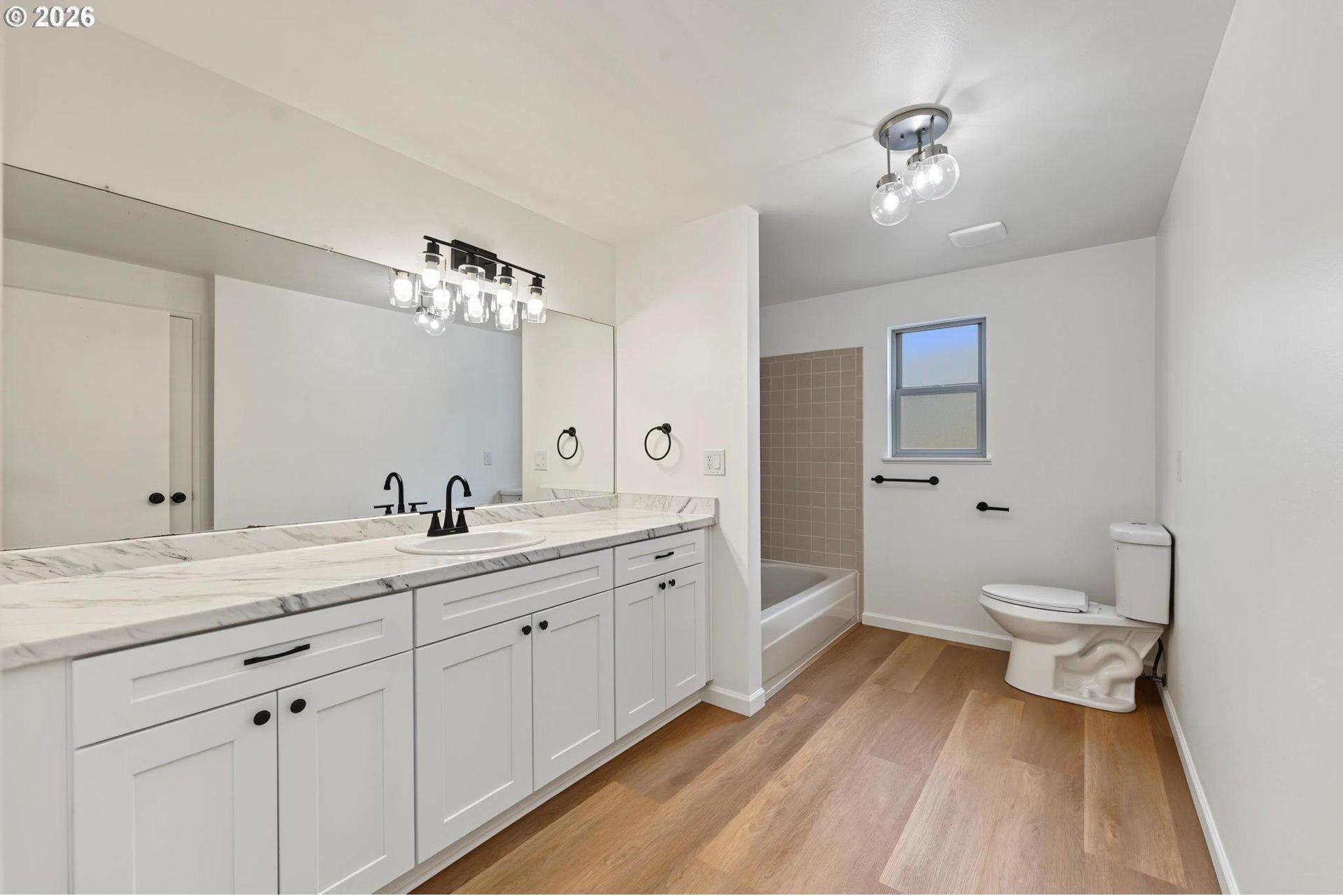 17610 Southeast Sunnyside Road Damascus, OR 97089 - Photo 26 of 38 Bathroom