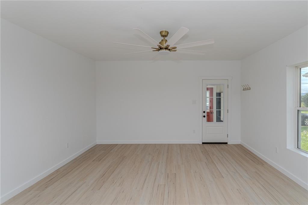 127 Braddock Rd Avenue Mount Pleasant, PA 15666 - Photo 17 of 43 Gallery Image 17