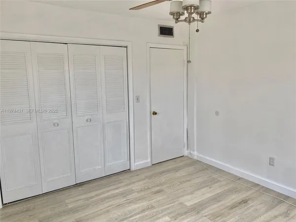 $2,300 | 380 East 35th Street, Unit 2118, Hialeah, FL 33013