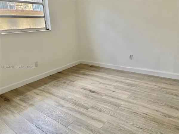 $2,300 | 380 East 35th Street, Unit 2118, Hialeah, FL 33013