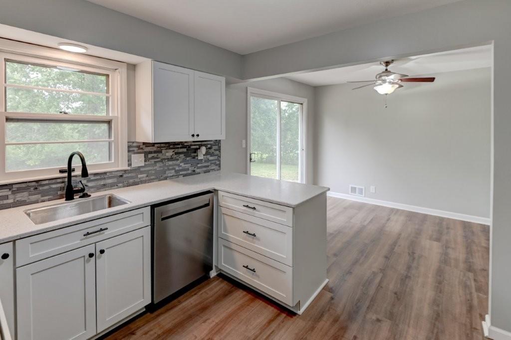 4407 South Phelps Road Independence, MO 64055 - Photo 23 of 32