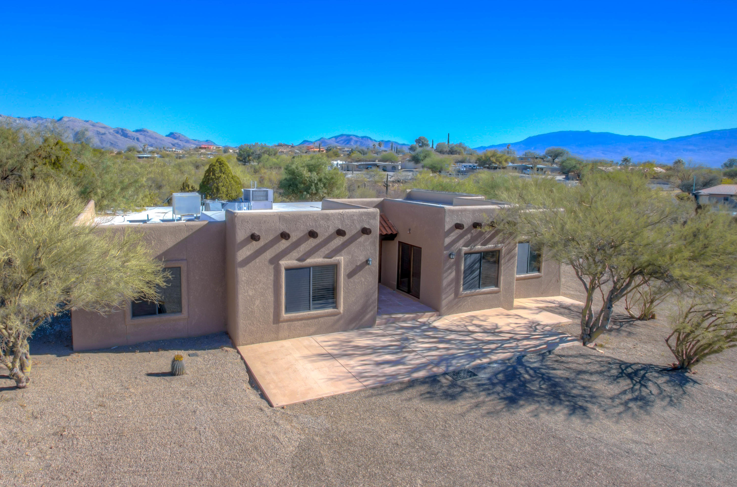 3811 North Harrison Road Tucson, AZ 85749 - Photo 1 of 48 Gallery Image 1