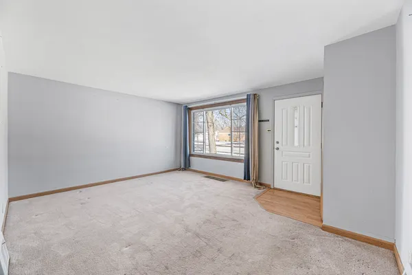 $159,900 | 17714 Burnham Avenue, Lansing, IL 60438