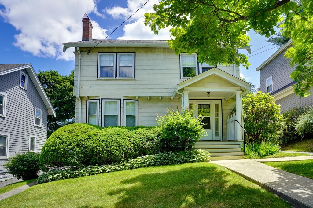 62 Robbins Road Arlington, MA 02476 - Photo 1 of 29 Gallery Image 1