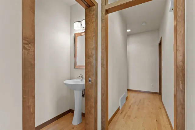 $685,000 | 1141 East Banta Court, Appleton, WI 54915