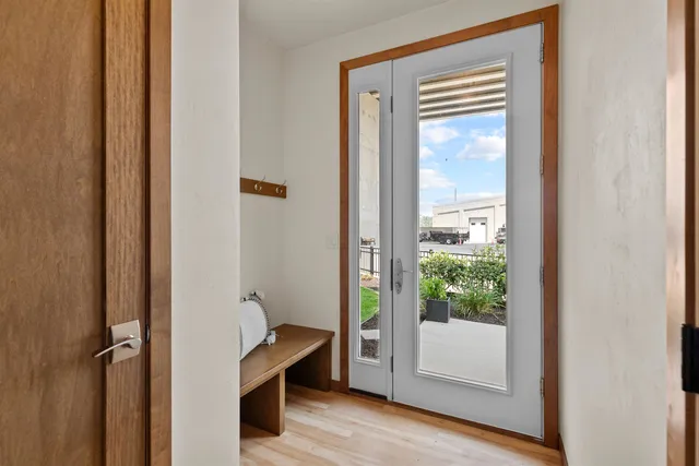 $685,000 | 1141 East Banta Court, Appleton, WI 54915