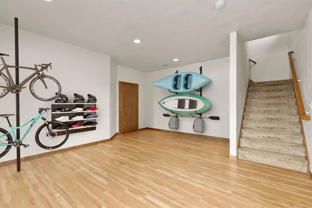 $685,000 | 1141 East Banta Court, Appleton, WI 54915