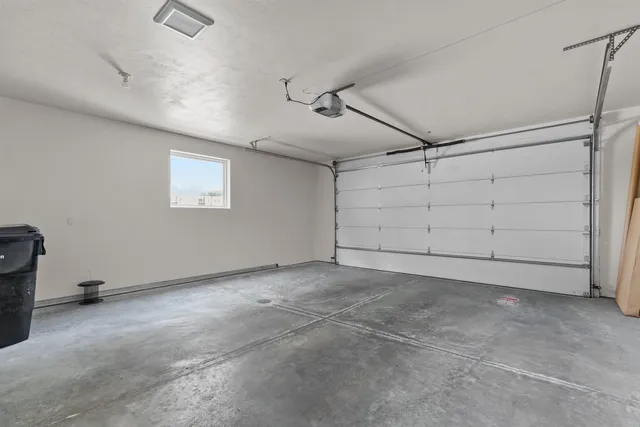 $685,000 | 1141 East Banta Court, Appleton, WI 54915