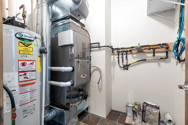 $685,000 | 1141 East Banta Court, Appleton, WI 54915