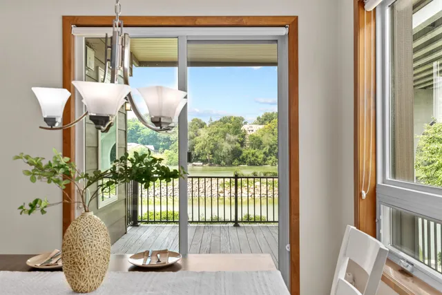 $685,000 | 1141 East Banta Court, Appleton, WI 54915