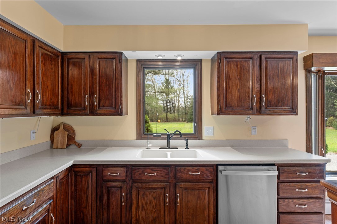 10889 Wilson Mills Road Chardon, OH 44024 - Photo 8 of 50