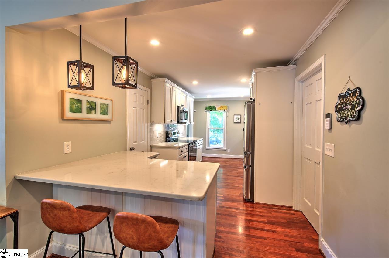 115 Pigeon Point Greenville, SC 29607 - Photo 12 of 36 Gallery Image 12