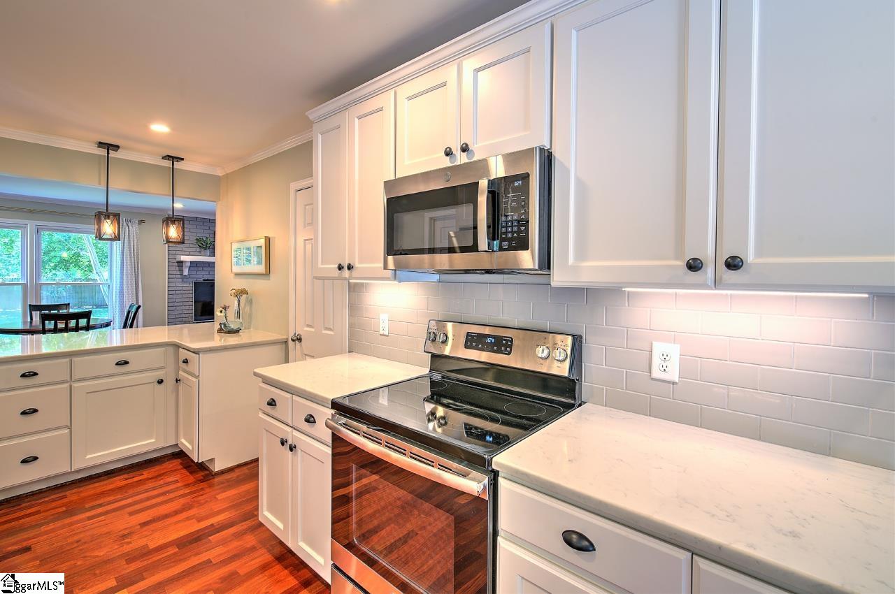 115 Pigeon Point Greenville, SC 29607 - Photo 16 of 36 Gallery Image 16