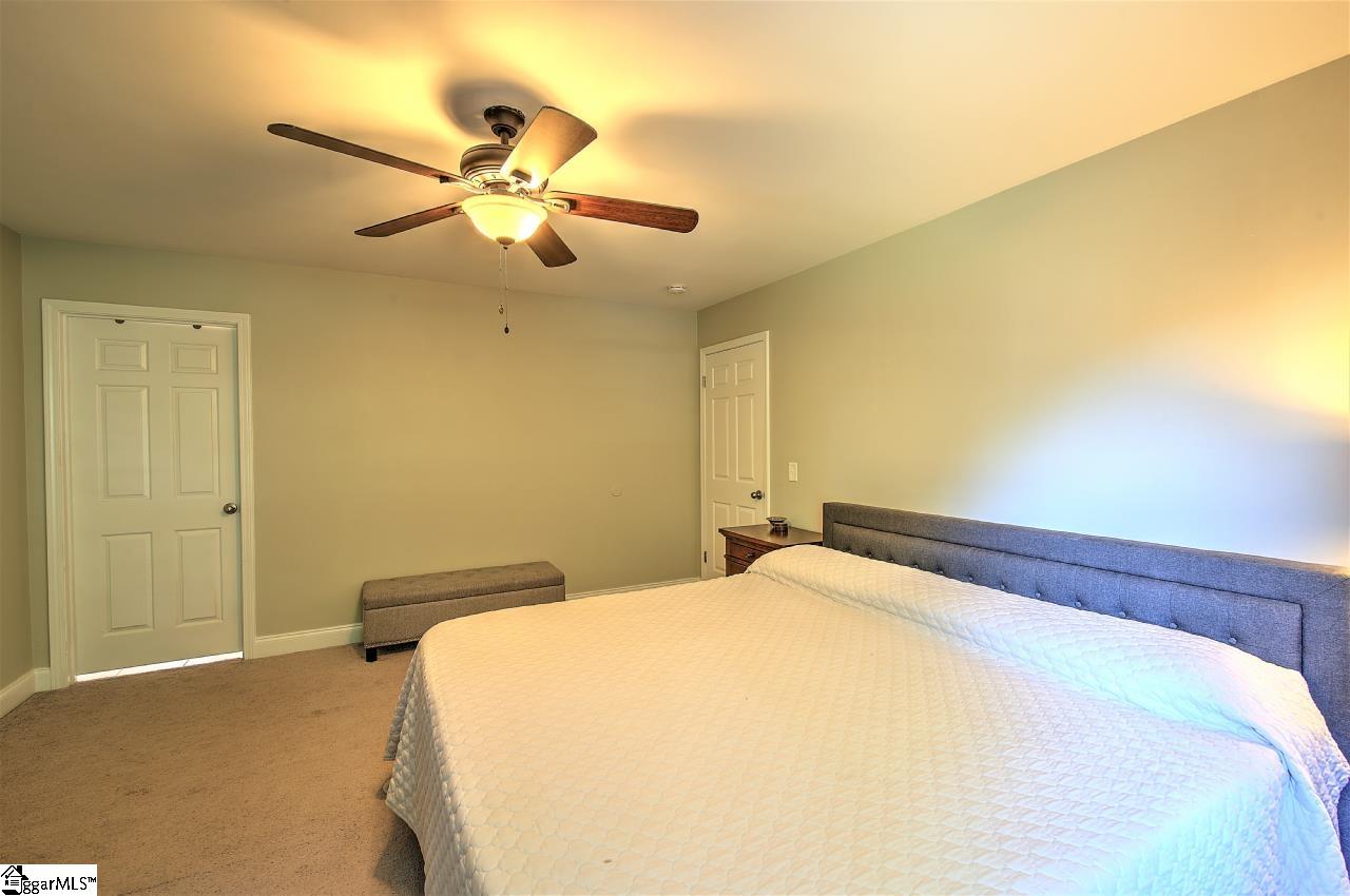 115 Pigeon Point Greenville, SC 29607 - Photo 30 of 36 Gallery Image 30