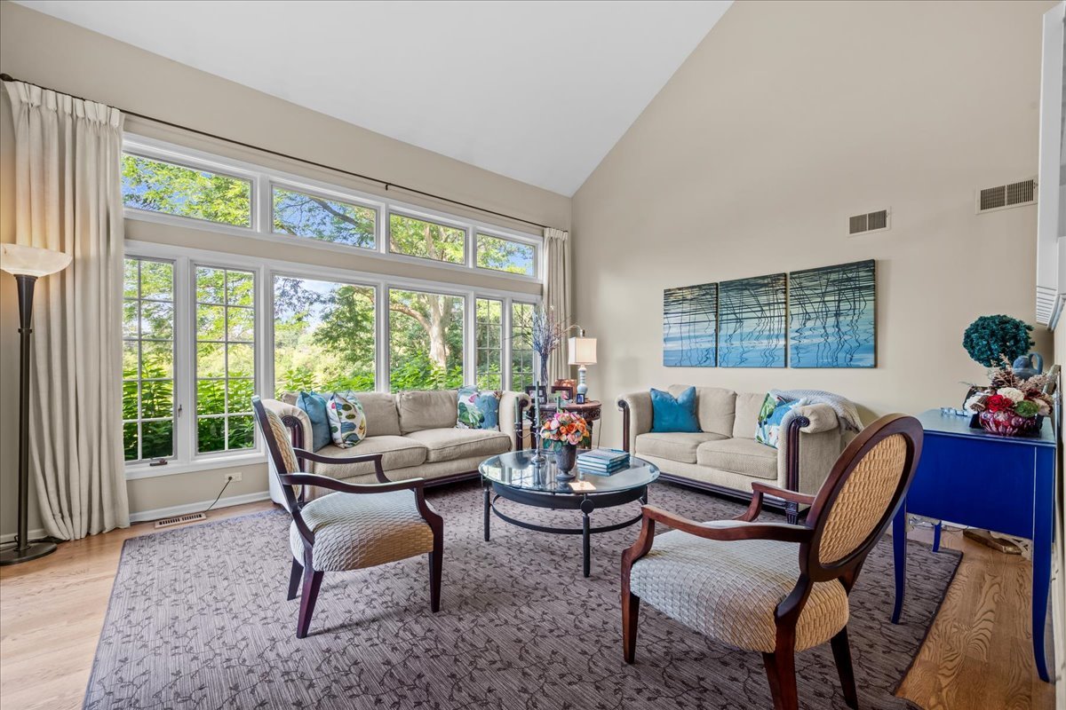 510 Buena Road Lake Forest, IL 60045 - Photo 4 of 40 a living room with furniture and a window